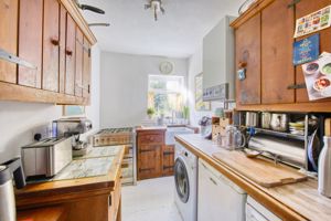 Kitchen- click for photo gallery